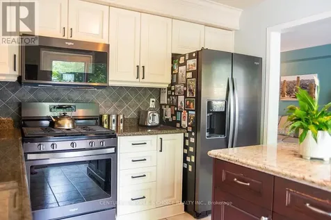 4486 Virtue Court Burlington (shoreacres) ON L7L 6J9