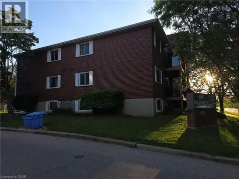565 Greenfield Avenue Kitchener ON N2C 2P5