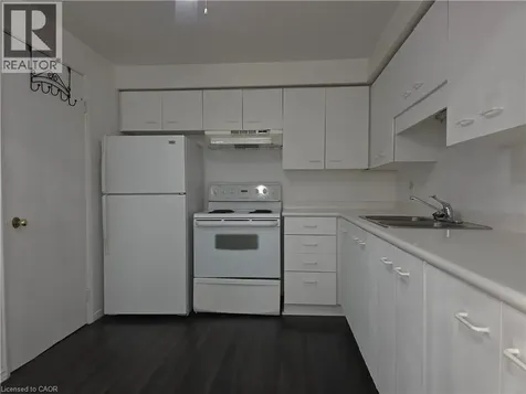 565 Greenfield Avenue Kitchener ON N2C 2P5