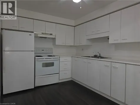 565 Greenfield Avenue Kitchener ON N2C 2P5