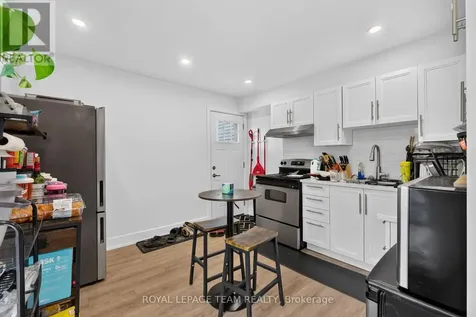 169 Florence Street Ottawa ON K1R 5N8