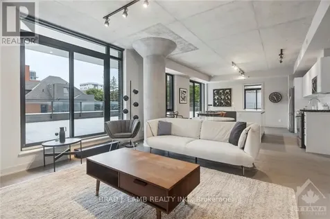203 Catherine Street Ottawa ON K2P 1C3