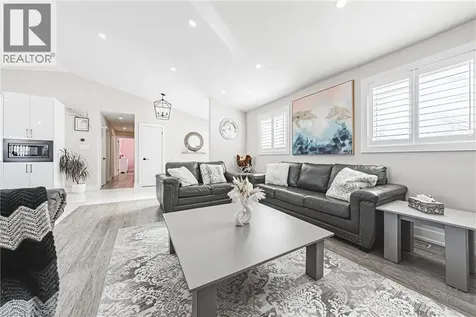 1796 Penny Lane West Lincoln ON L0R 1E0