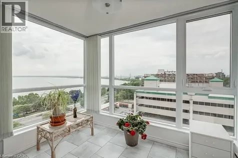 415 Locust Street Burlington ON L7S 2J2