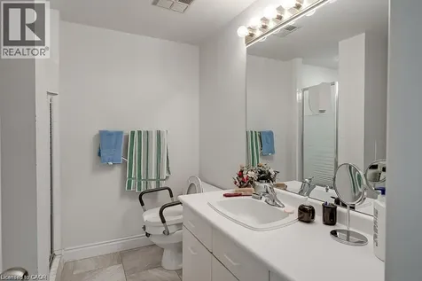 415 Locust Street Burlington ON L7S 2J2
