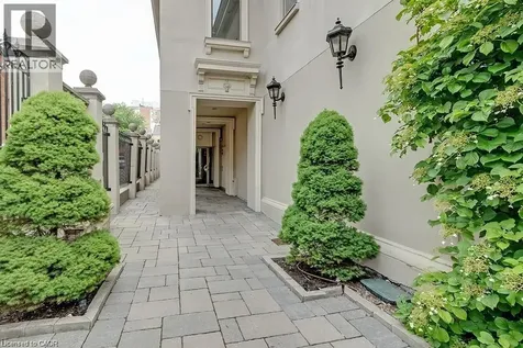 415 Locust Street Burlington ON L7S 2J2
