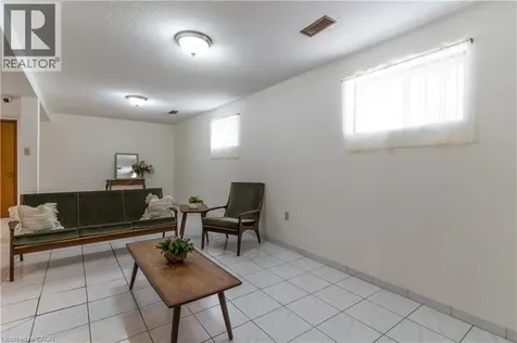 102 Markson Crescent Hamilton ON L8T 4W4