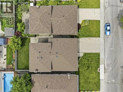 102 Markson Crescent Hamilton ON L8T 4W4