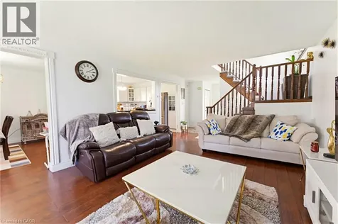 459 Dicenzo Drive Hamilton ON L9B 2C4