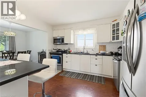 459 Dicenzo Drive Hamilton ON L9B 2C4
