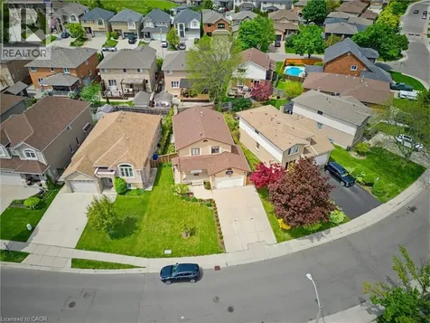 459 Dicenzo Drive Hamilton ON L9B 2C4