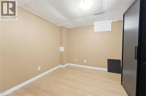 459 Dicenzo Drive Hamilton ON L9B 2C4