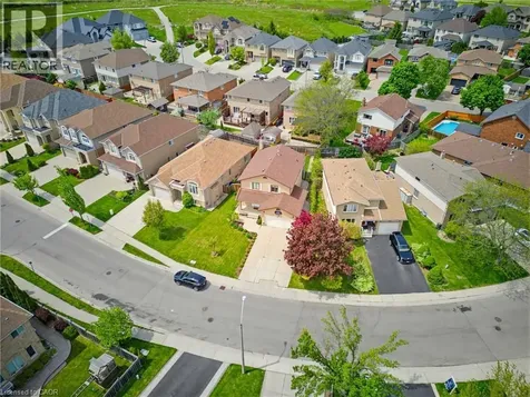 459 Dicenzo Drive Hamilton ON L9B 2C4