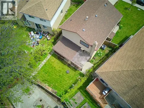 459 Dicenzo Drive Hamilton ON L9B 2C4