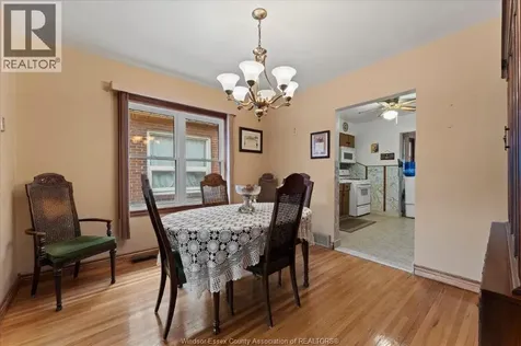 1663 Elsmere Windsor ON N8X 4H5