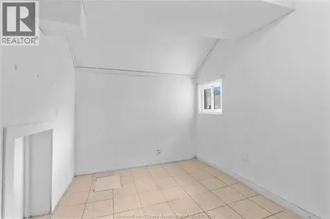 722 Brant Street Windsor ON N9A 3E8