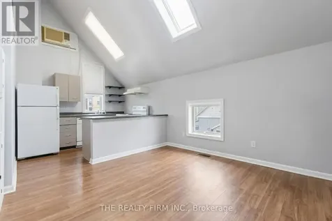 631 Elias Street London East (east G) ON N5W 3N5