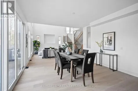 43 St Claire Avenue Ottawa ON K2G 2A1