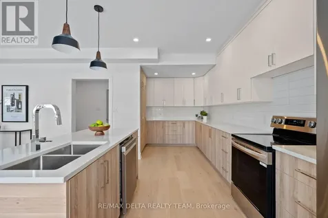 43 St Claire Avenue Ottawa ON K2G 2A1