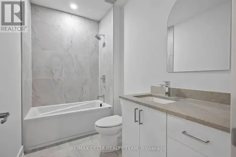 43 St Claire Avenue Ottawa ON K2G 2A1