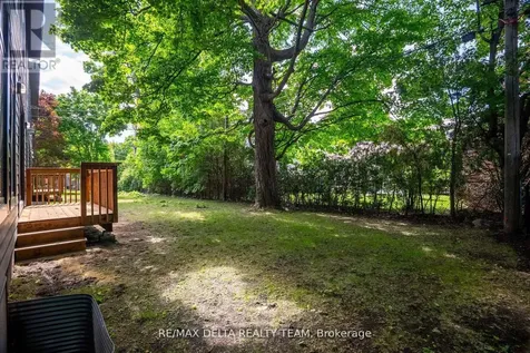 43 St Claire Avenue Ottawa ON K2G 2A1