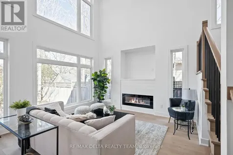 43 St Claire Avenue Ottawa ON K2G 2A1