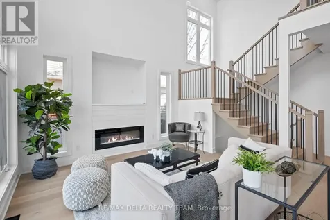 43 St Claire Avenue Ottawa ON K2G 2A1