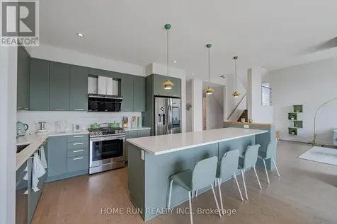 314 Shuttleworth Drive Ottawa ON K1T 0T6