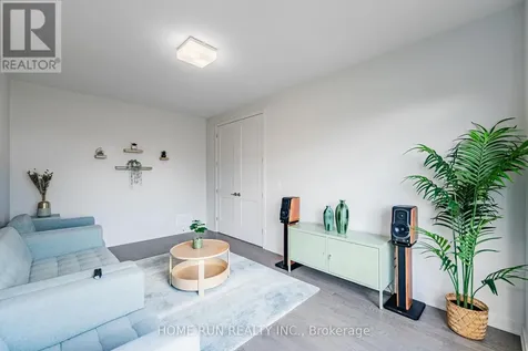 314 Shuttleworth Drive Ottawa ON K1T 0T6