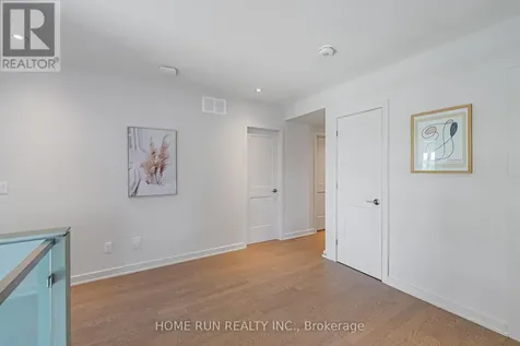 314 Shuttleworth Drive Ottawa ON K1T 0T6