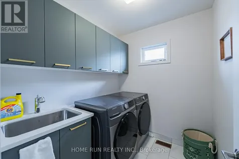 314 Shuttleworth Drive Ottawa ON K1T 0T6