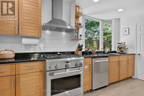 6879 Edgar Brault Street Ottawa ON K1C 1L6