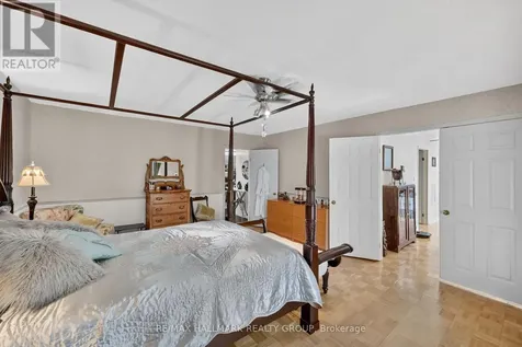 6879 Edgar Brault Street Ottawa ON K1C 1L6