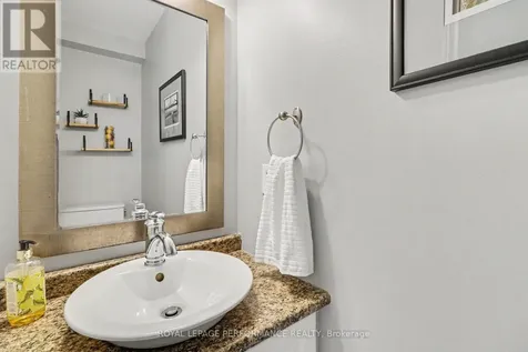 1444 Charlebois Avenue Ottawa ON K1E 3W5