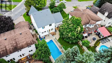 1444 Charlebois Avenue Ottawa ON K1E 3W5