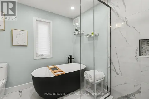 1444 Charlebois Avenue Ottawa ON K1E 3W5