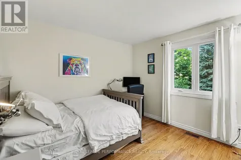 1444 Charlebois Avenue Ottawa ON K1E 3W5