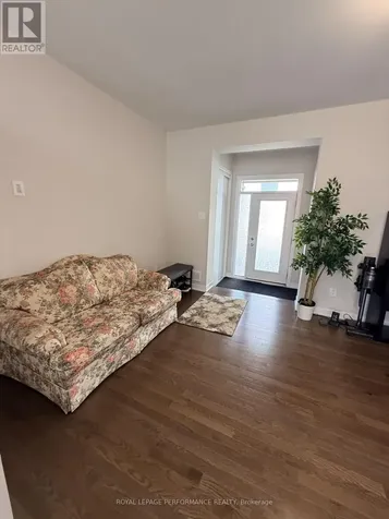 208 Falsetto Street Ottawa ON K1W 0S2