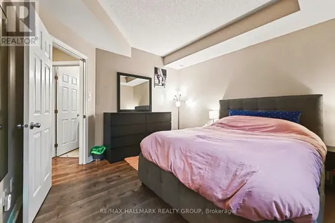 140 Mocha Private Ottawa ON K1T 0K5