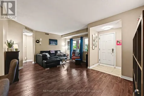 140 Mocha Private Ottawa ON K1T 0K5