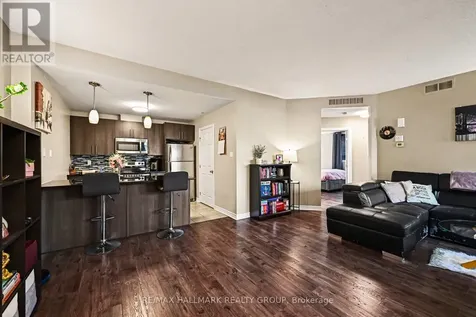 140 Mocha Private Ottawa ON K1T 0K5