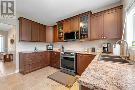 20 Mary Hill Crescent Ottawa ON K0A 2Z0