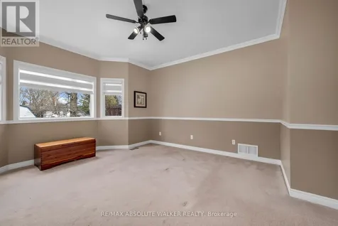 20 Mary Hill Crescent Ottawa ON K0A 2Z0
