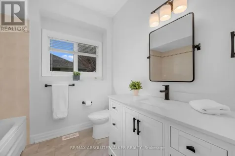 20 Mary Hill Crescent Ottawa ON K0A 2Z0