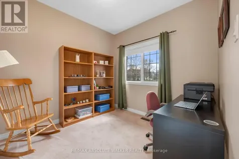20 Mary Hill Crescent Ottawa ON K0A 2Z0