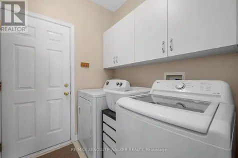 20 Mary Hill Crescent Ottawa ON K0A 2Z0