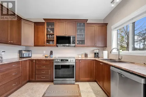 20 Mary Hill Crescent Ottawa ON K0A 2Z0