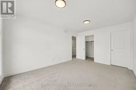 1055 Cedar Creek Drive Ottawa ON K1X 0G3