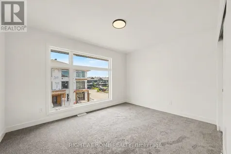 1055 Cedar Creek Drive Ottawa ON K1X 0G3