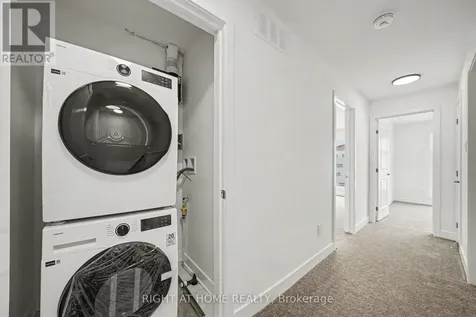 1055 Cedar Creek Drive Ottawa ON K1X 0G3